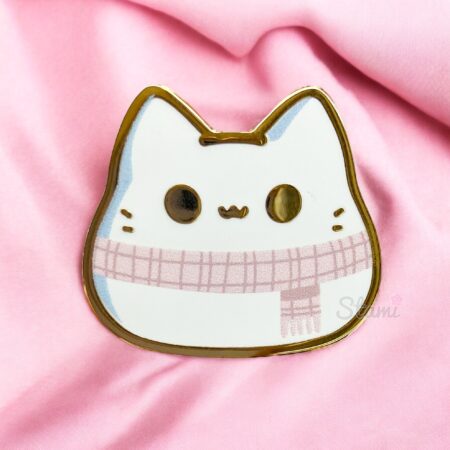 Cold Kitty Bean Pin